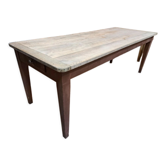 Farmhouse table