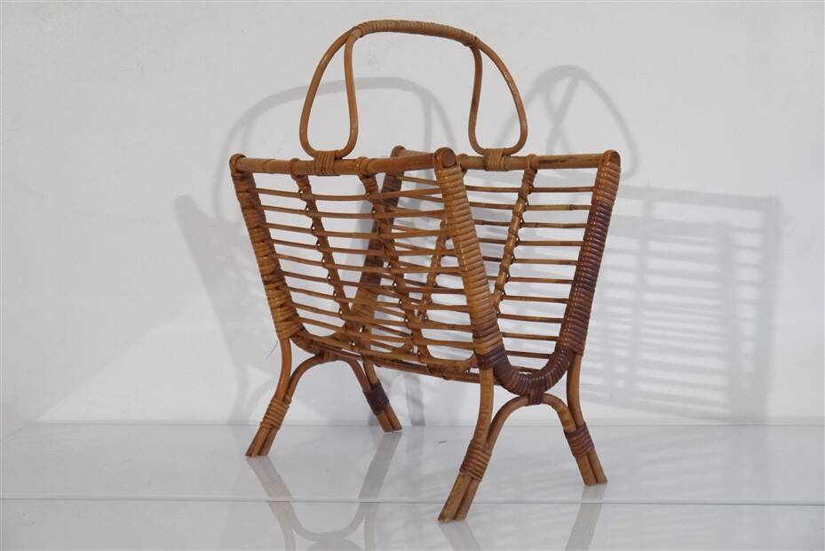 Porte revue vintage en rotin 1960