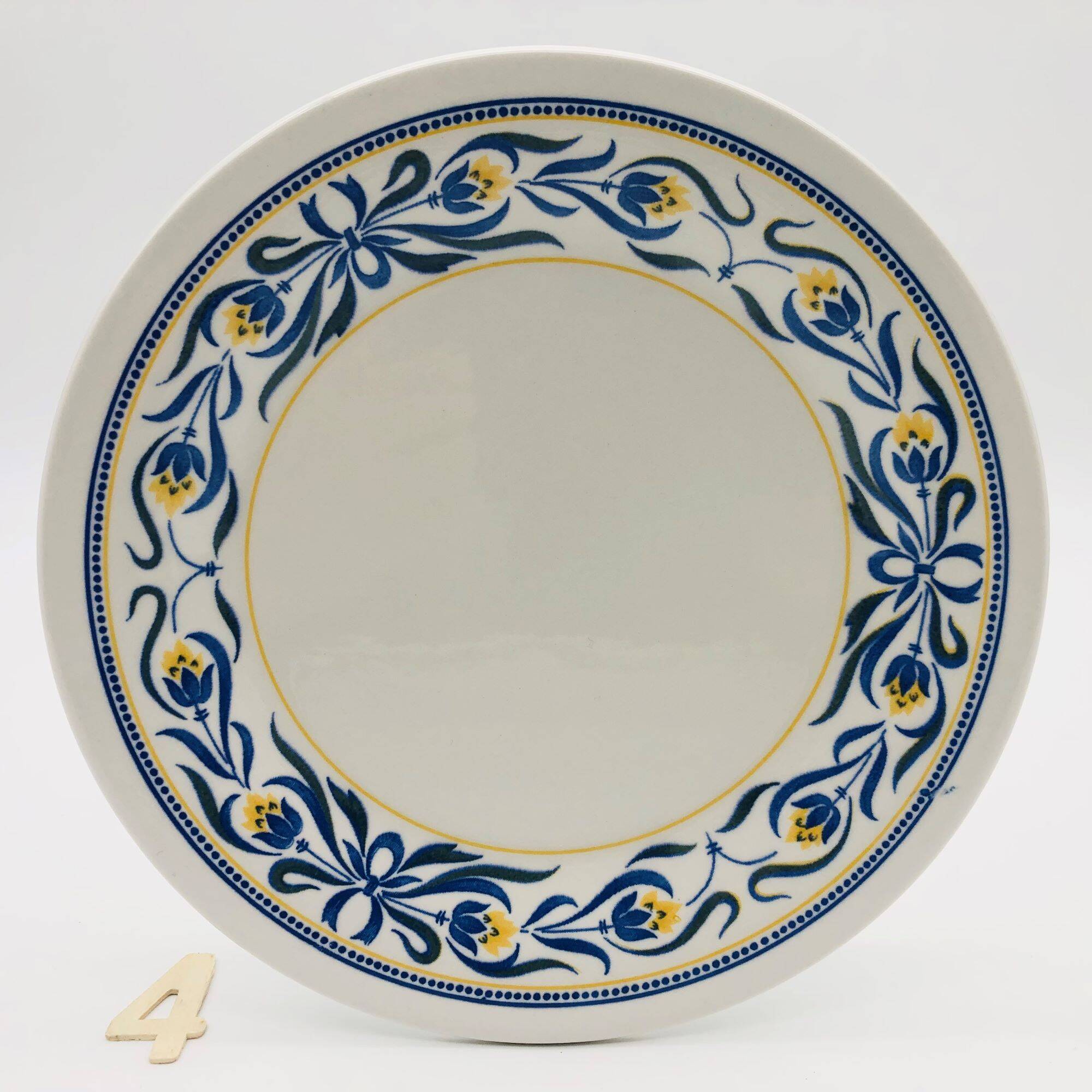 6 English starter/dessert plates, Staffordshire.