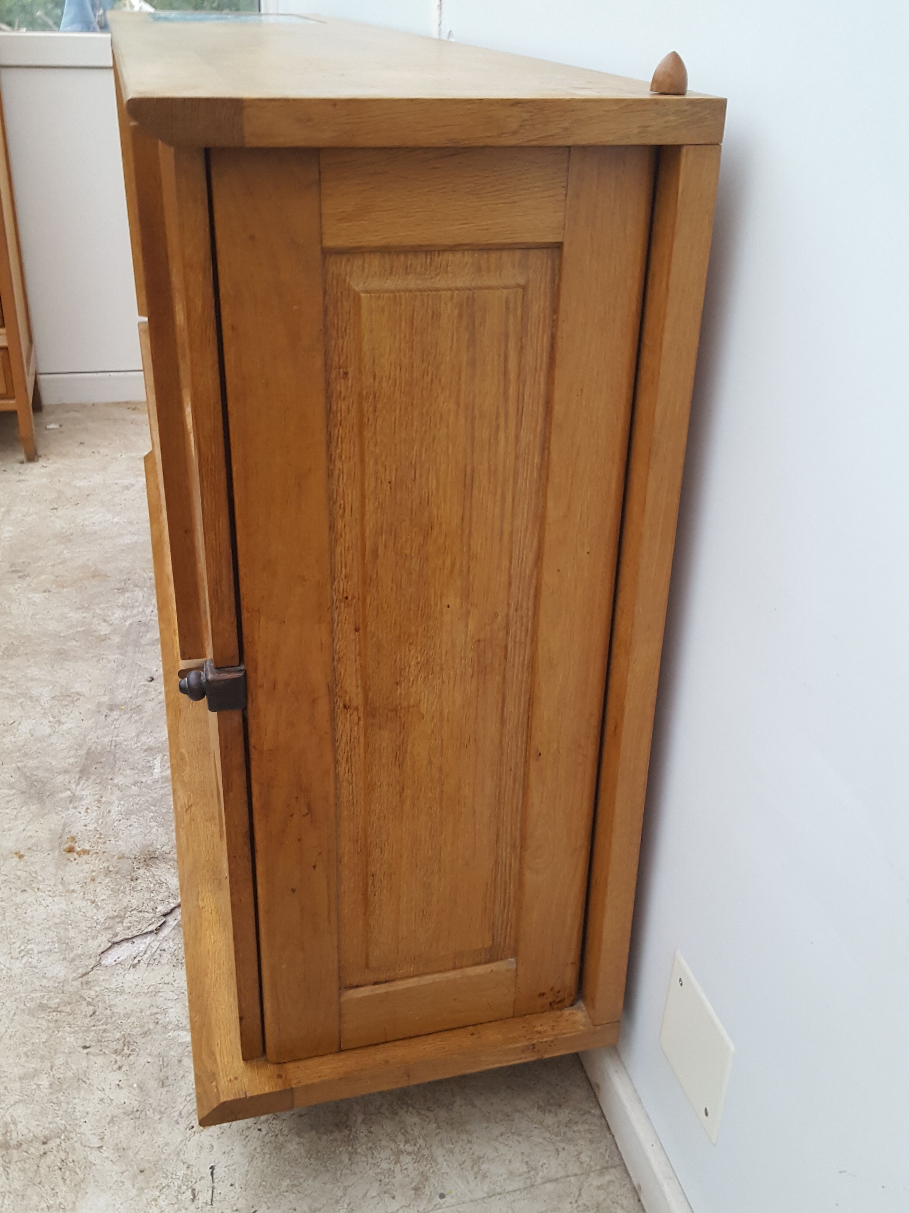Guillerme et Chambron sideboard
