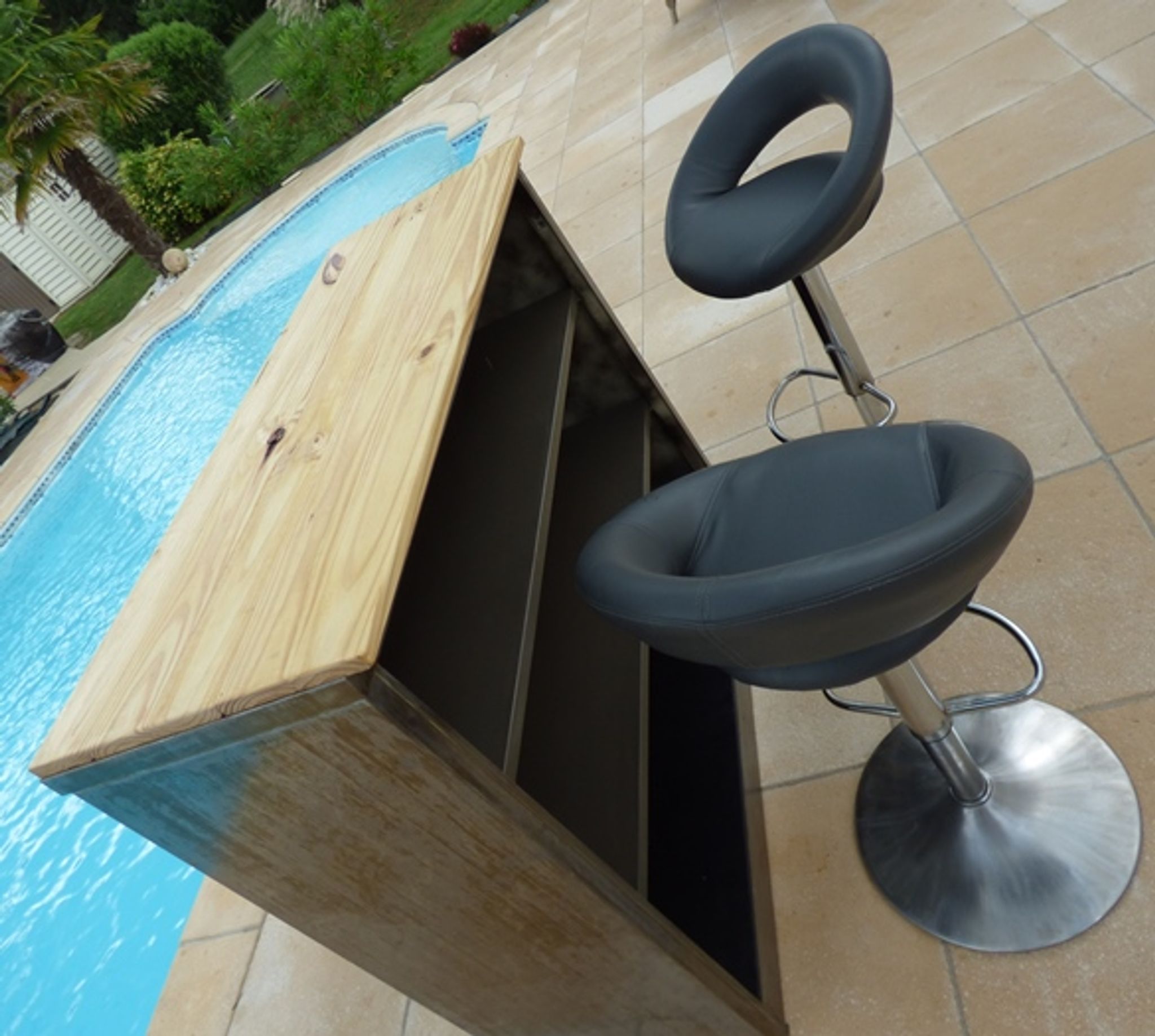 Industrial low metal furniture goes everywhere with wood top