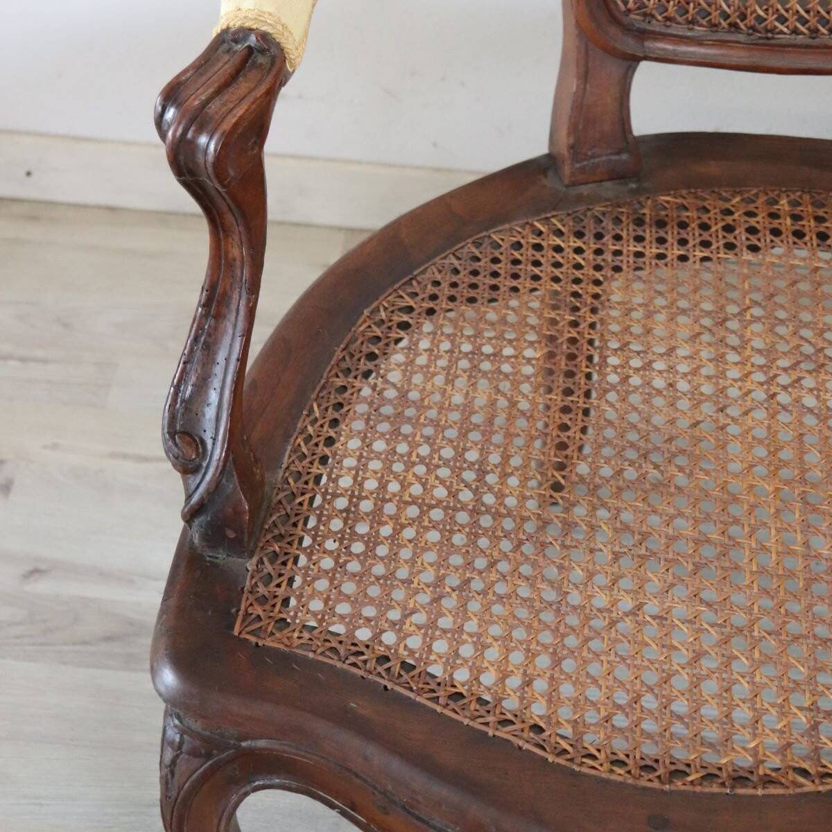 Antique Walnut And Vienna Straw Sofa, Italy 18th Century