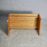 Charlotte Perriand (séléction de ) pour Les Arcs, rare table basse en pin, France,  circa 1960