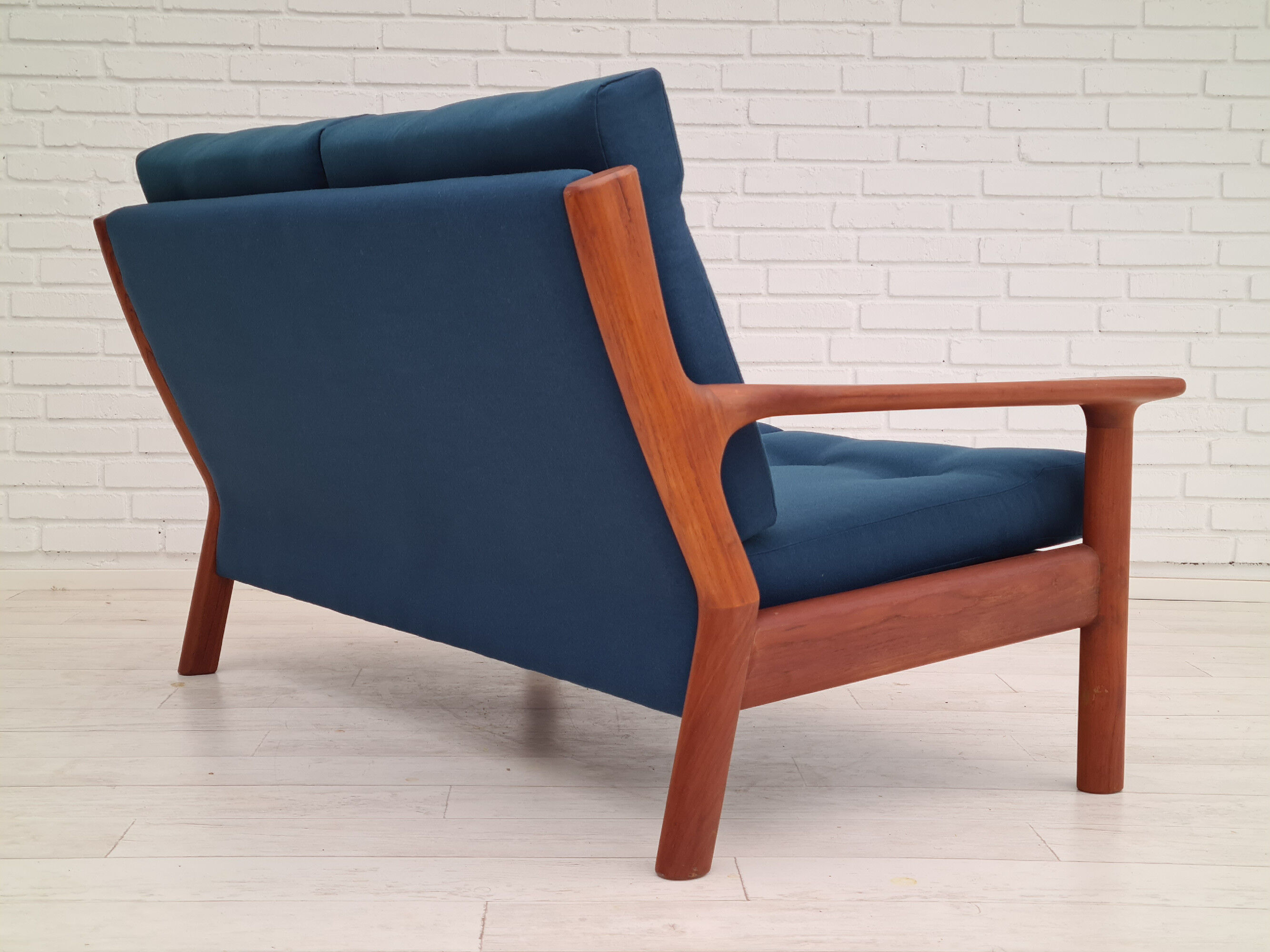 Canapé scandinave entièrement rénové, années 70, laine de meubles, teck