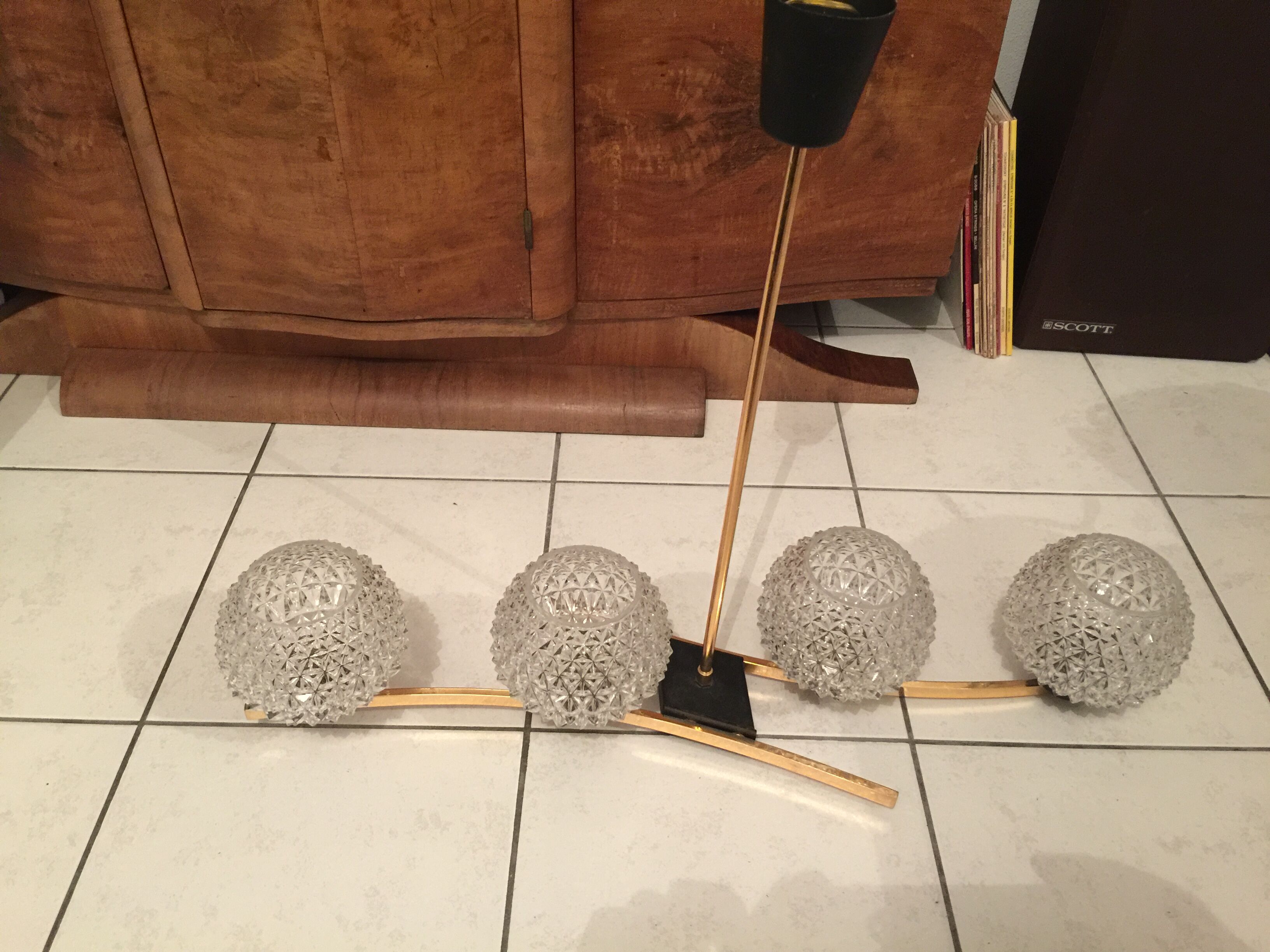 Lustre 4 boules de verre et laiton design