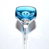 Verre à liqueur bleu en cristal de Saint-Louis modèle Bristol overlay 1930