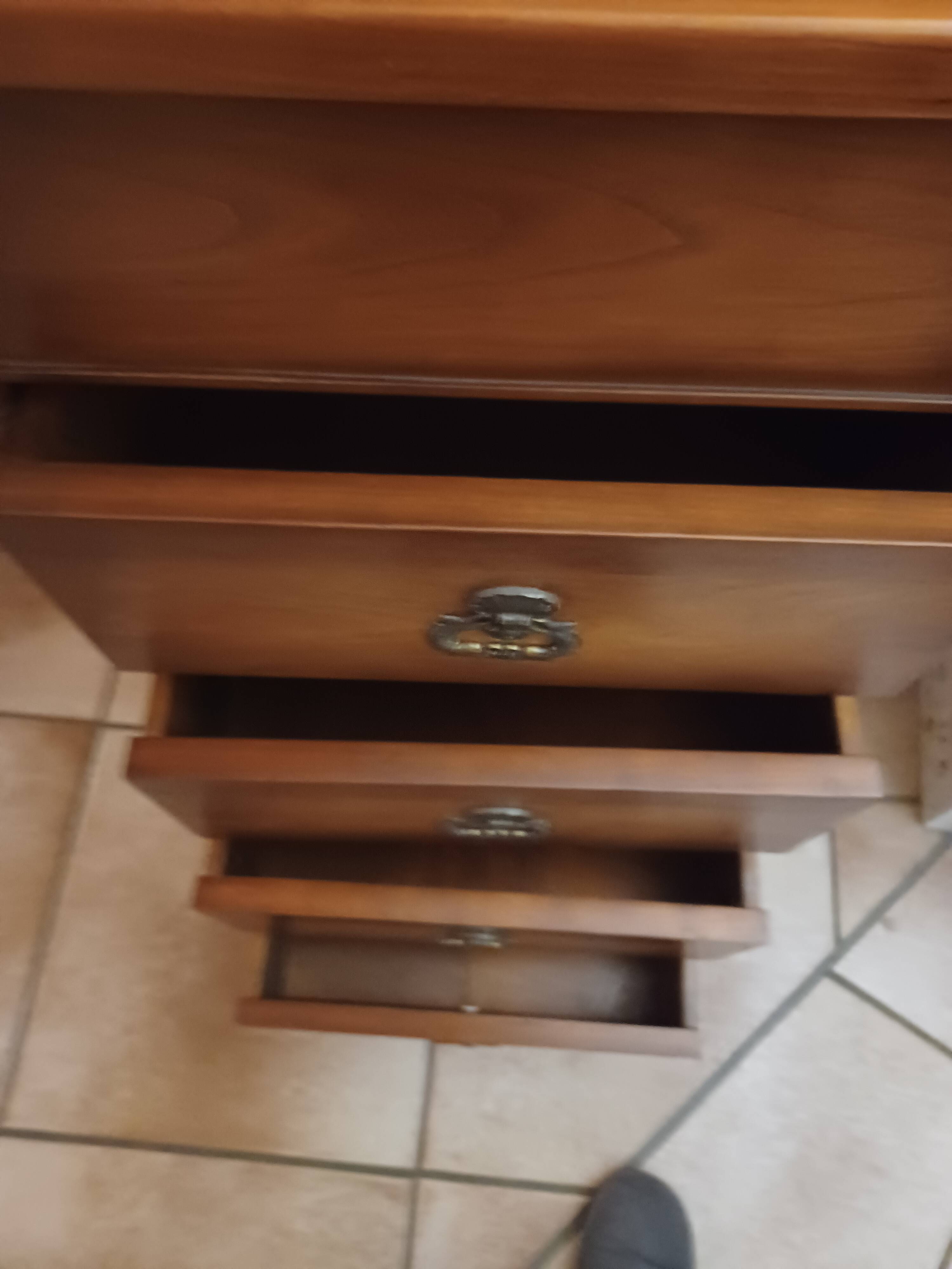 Empire style weekly planner