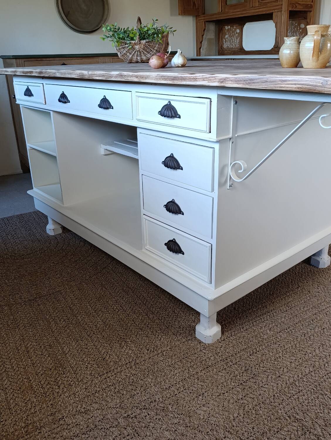 Island, kitchen counter