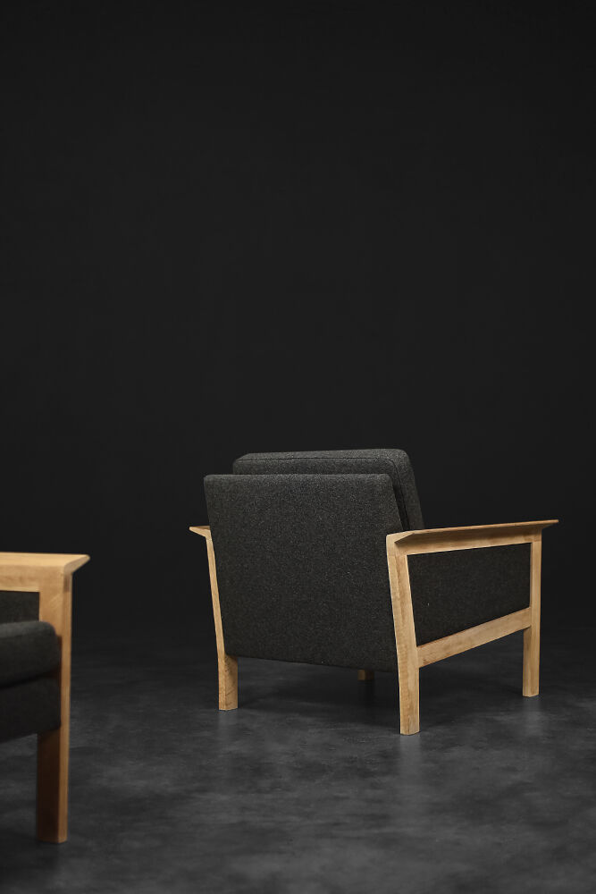 2 vintage oak and felt Danish chaise longues from the mid-century, 1960s.