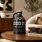 Pichet ou vase en céramique