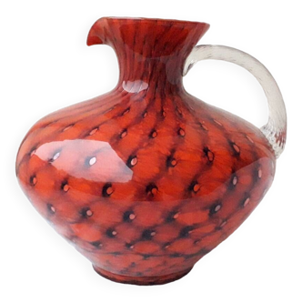 Red pitcher
