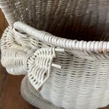 Wicker frog