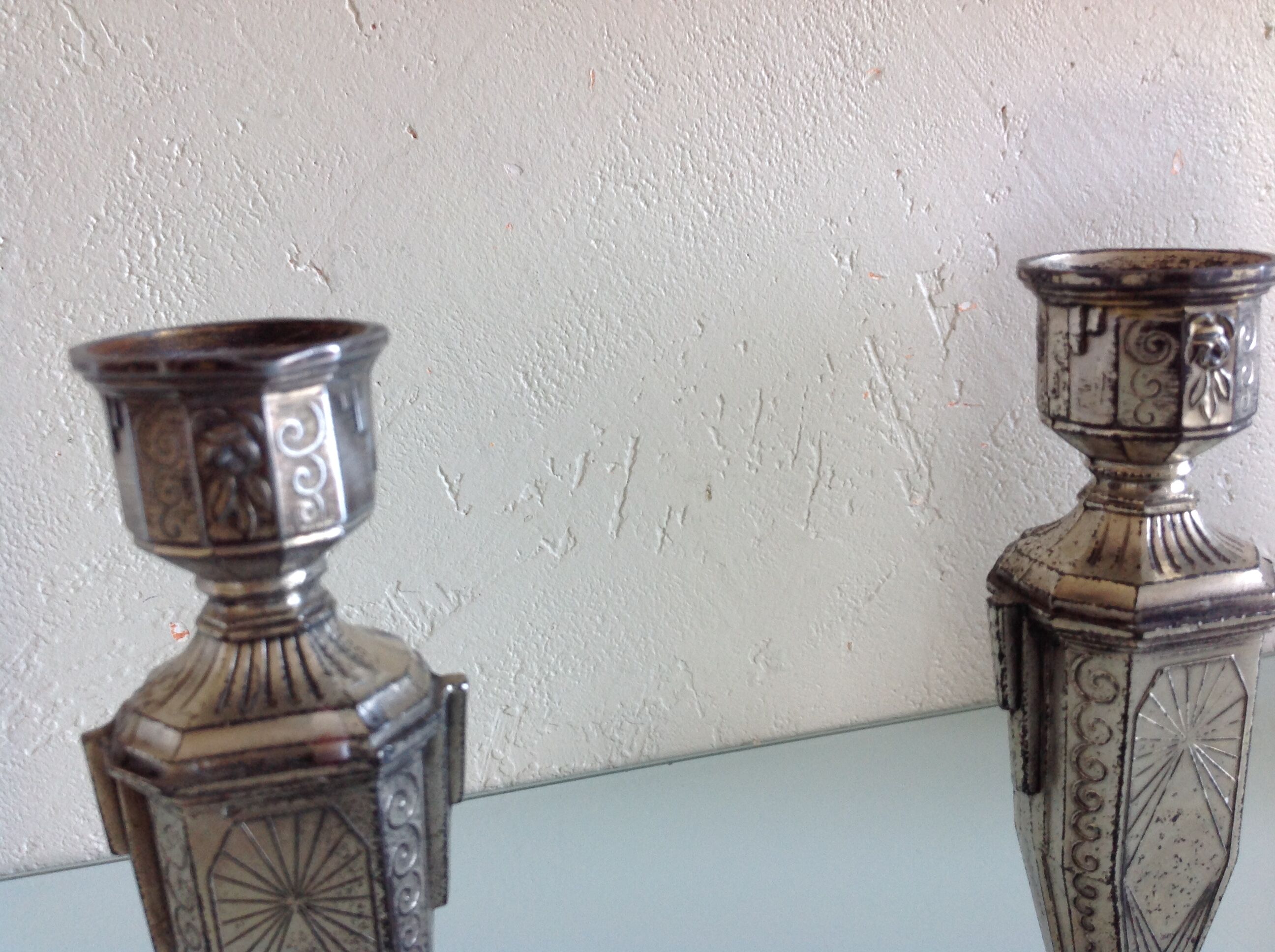 Paire de bougeoirs style art déco