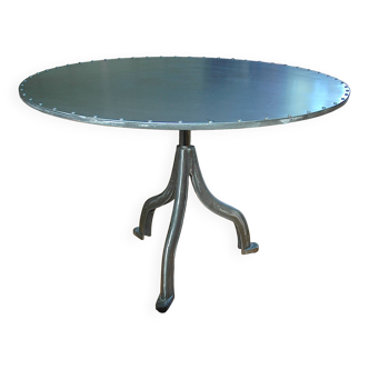 Independent creative artist table, round, steel, industrial style, new condition