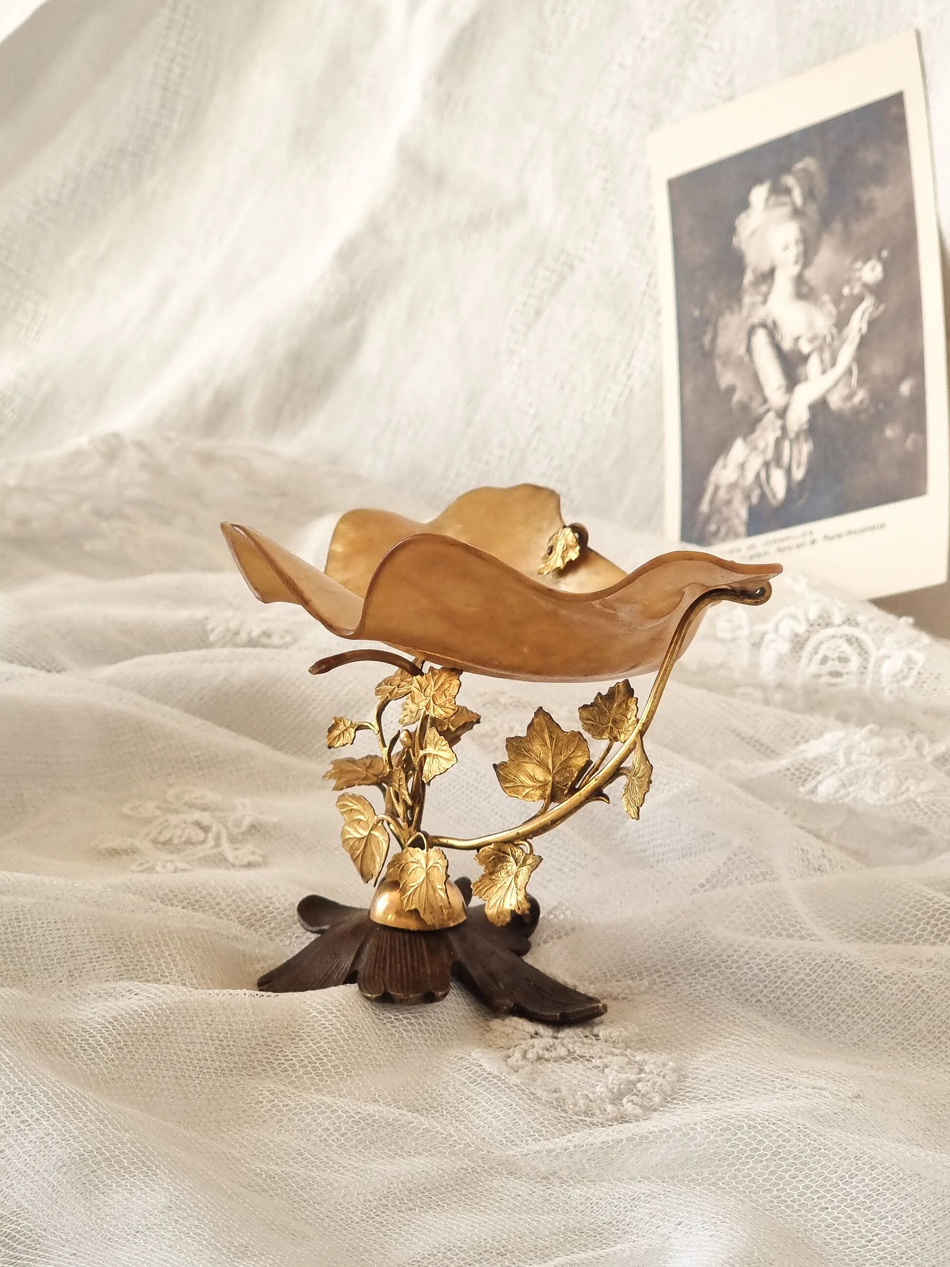 Vide-poche art nouveau