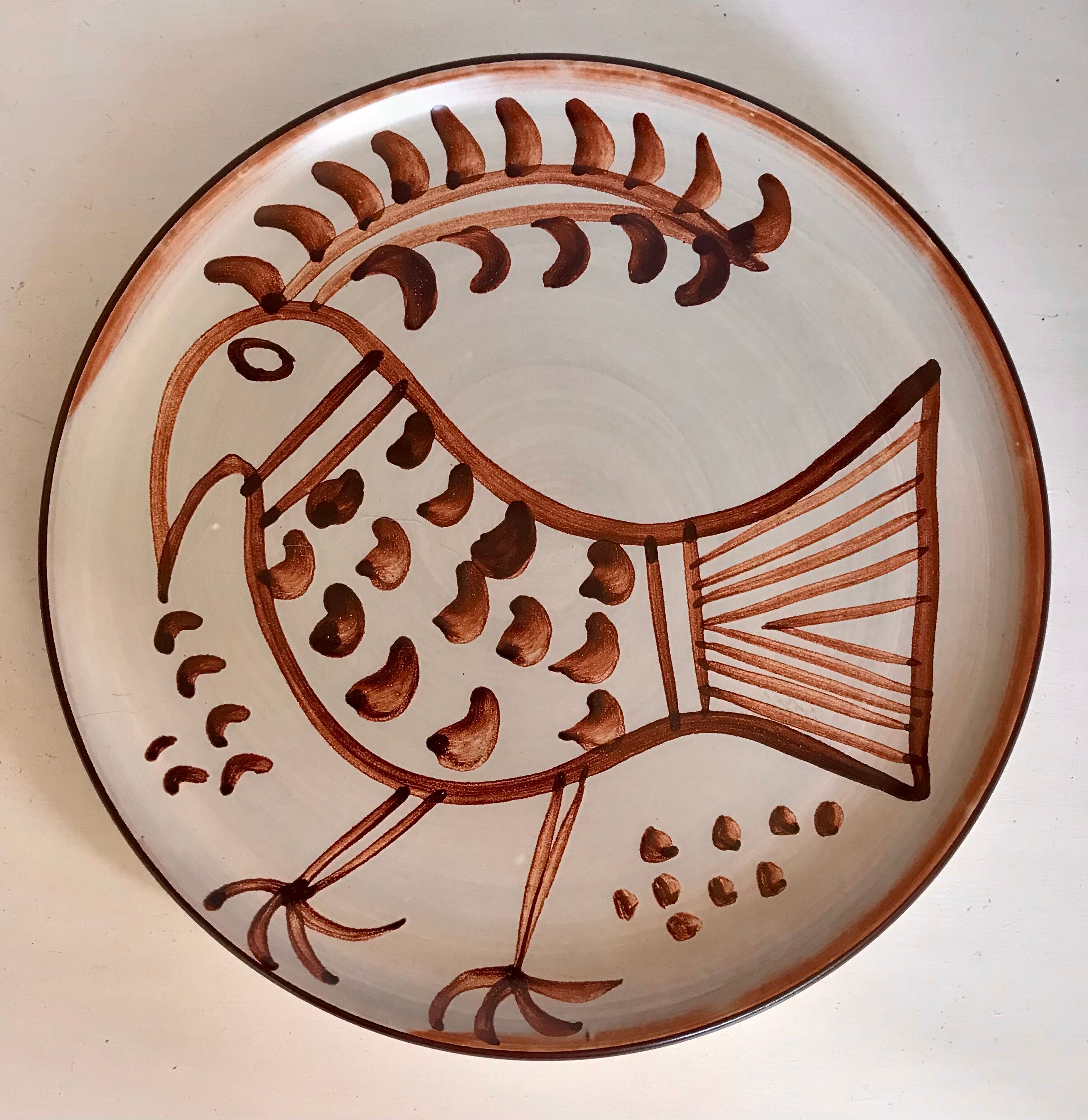 6 assiettes en grès Vallauris vintage
