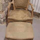 Fauteuil style Louis XV avec son repose pieds classique