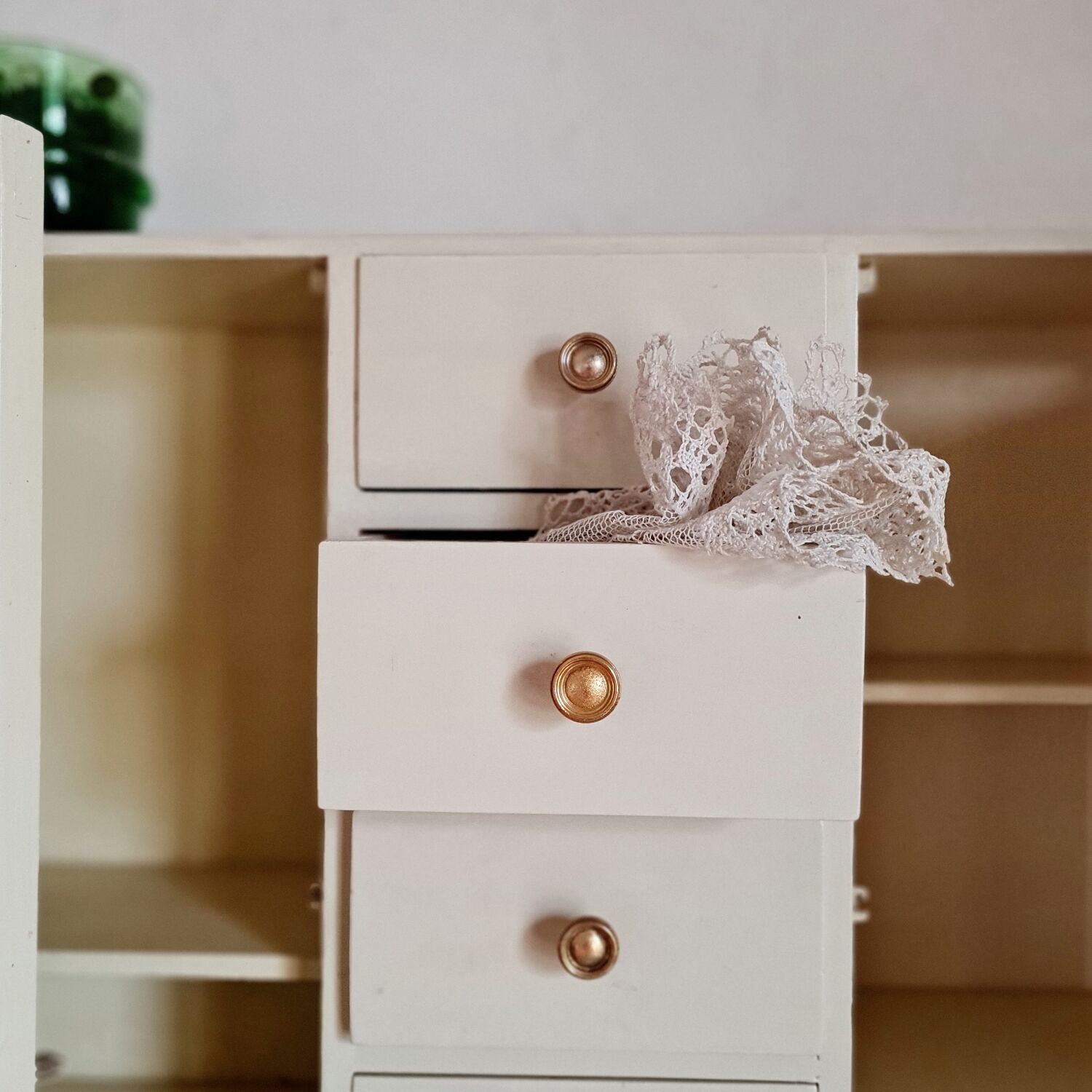 White antique medicine cabinet