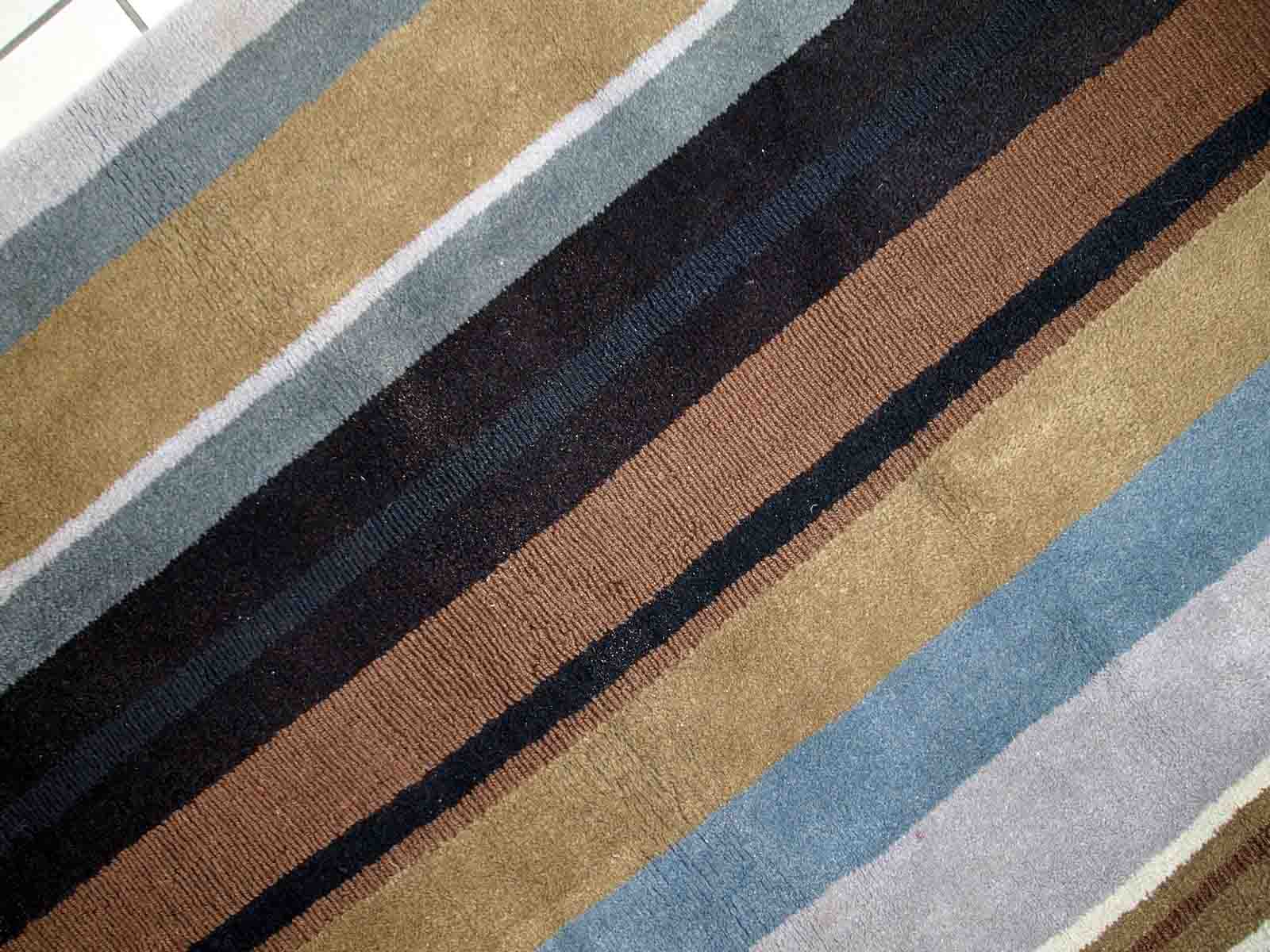 Vintage Indian Modern Handmade Carpet 171cm x 241cm 1980s, 1C551