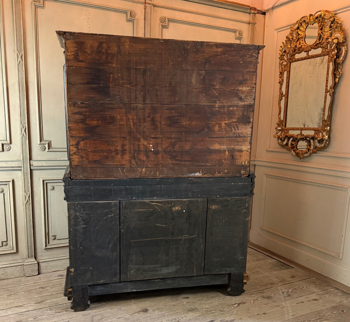 Large Louis XIII cabinet in ebony veneer, 17th century