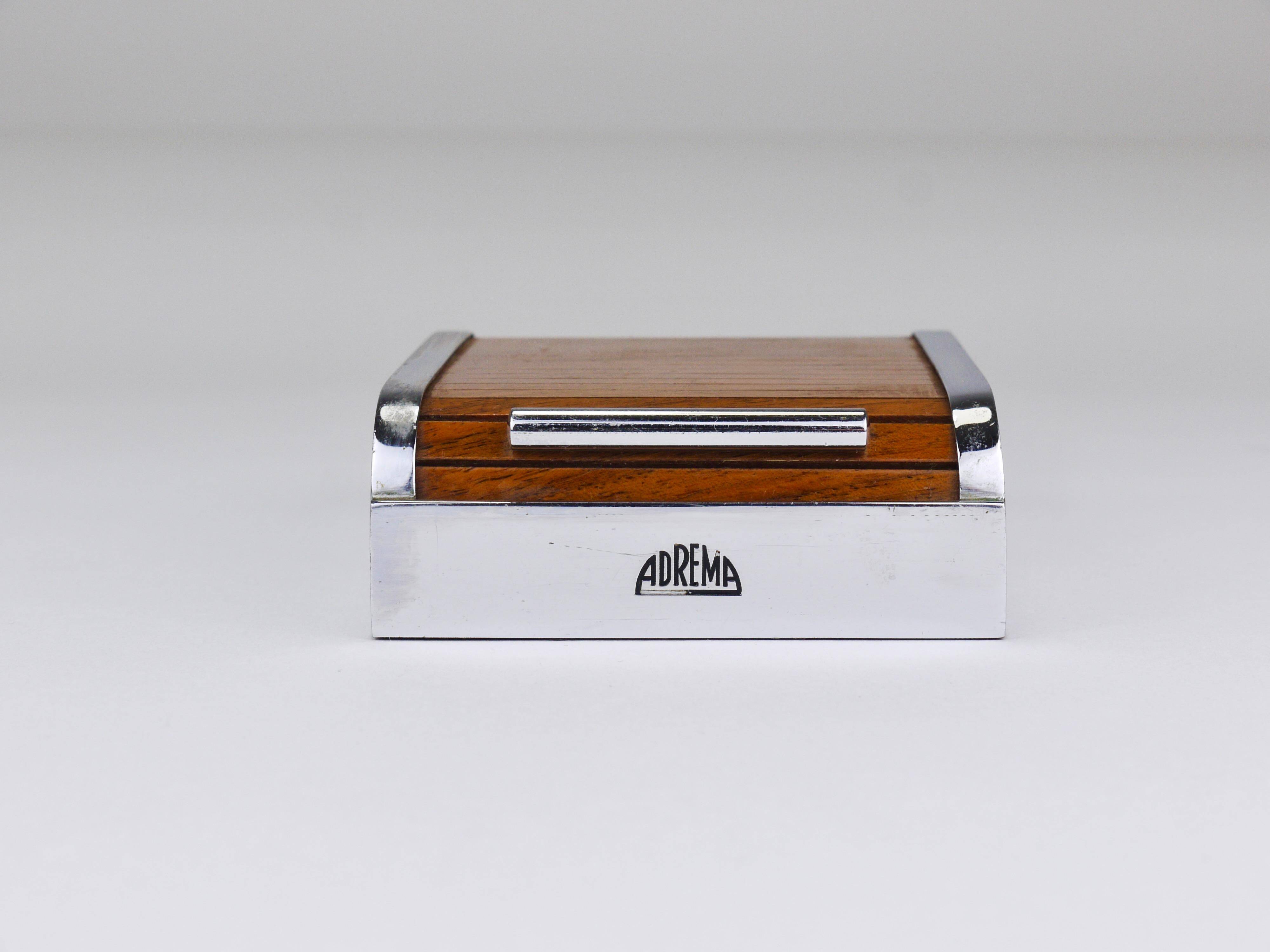 Carl Aubock rolling shutter storage box from the 1930s, cigarette dispenser, walnut, Vienna