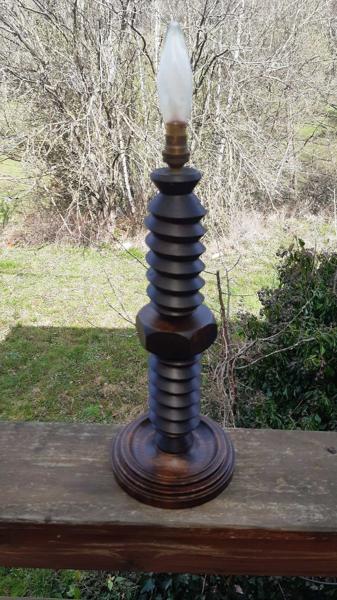 Lampe bois tourné art déco