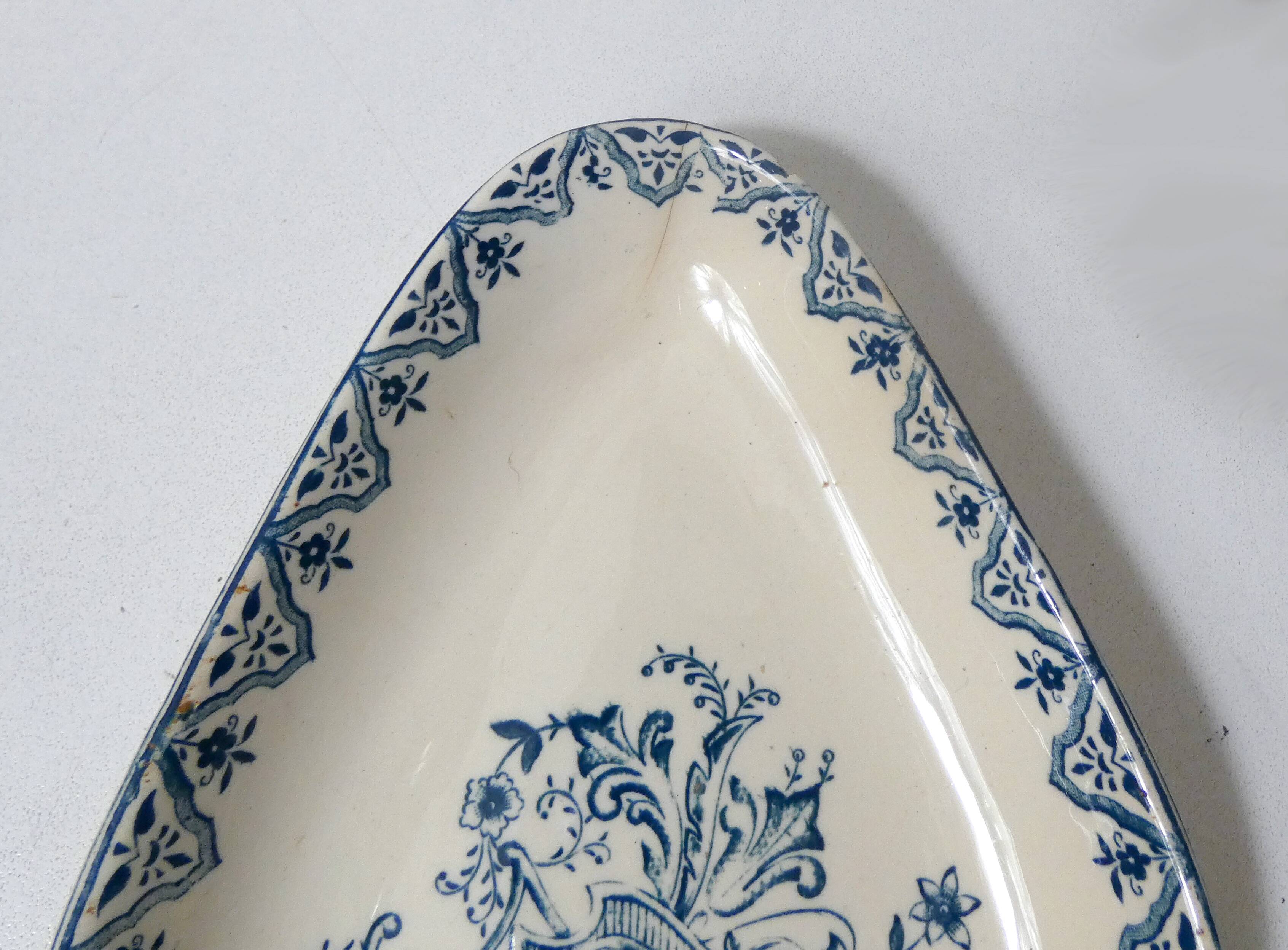 Iron earth dish alhambra salins art deco