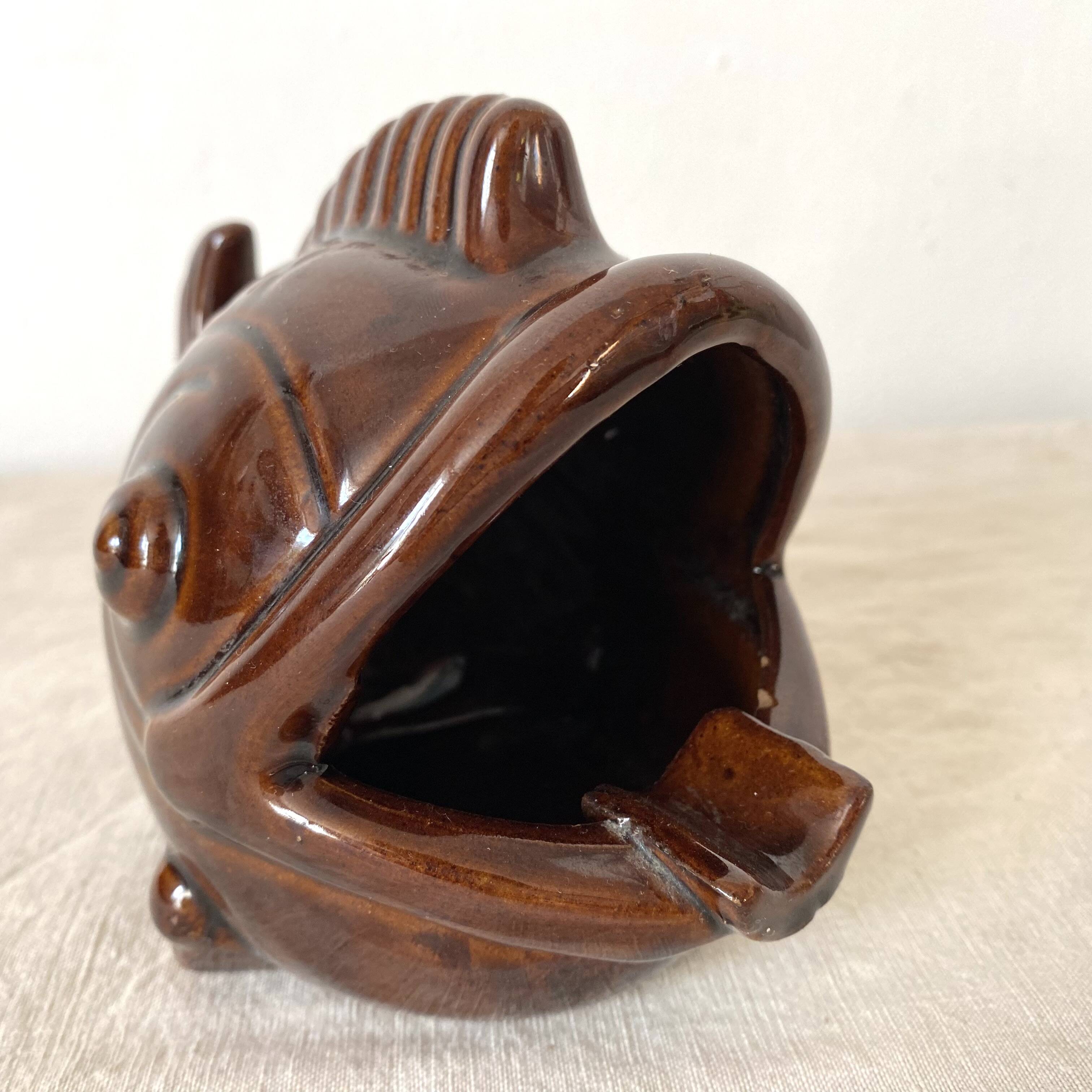 Vintage ceramic zoomorphic fish ashtray