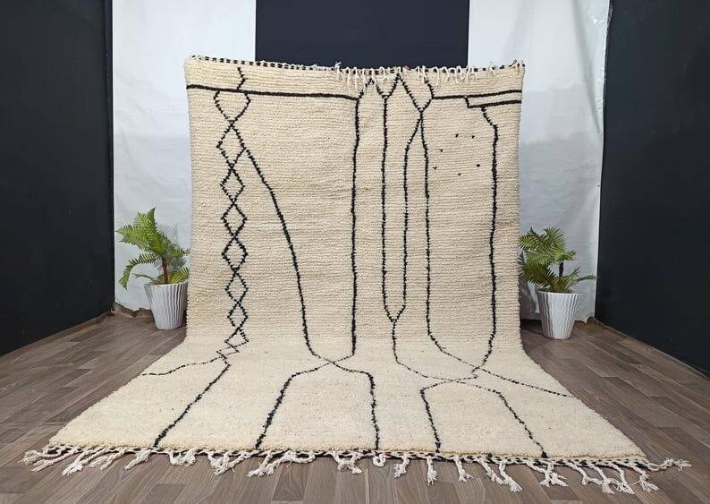 Handmade traditional pure natural wool rug size 200 x 300 cm