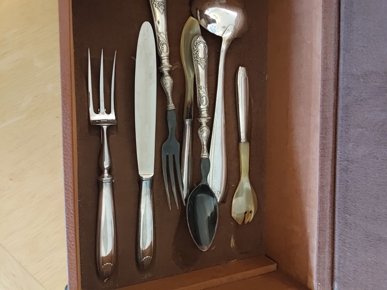 Cutlery set 89 covers