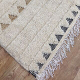 Handmade moroccan berber carpet 257 x 150 cm