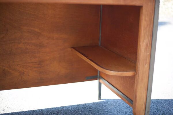 Bureau bois et métal et plateau formica, 50