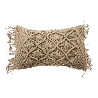 Coussin macramé rose nude tressé 30x50 cm