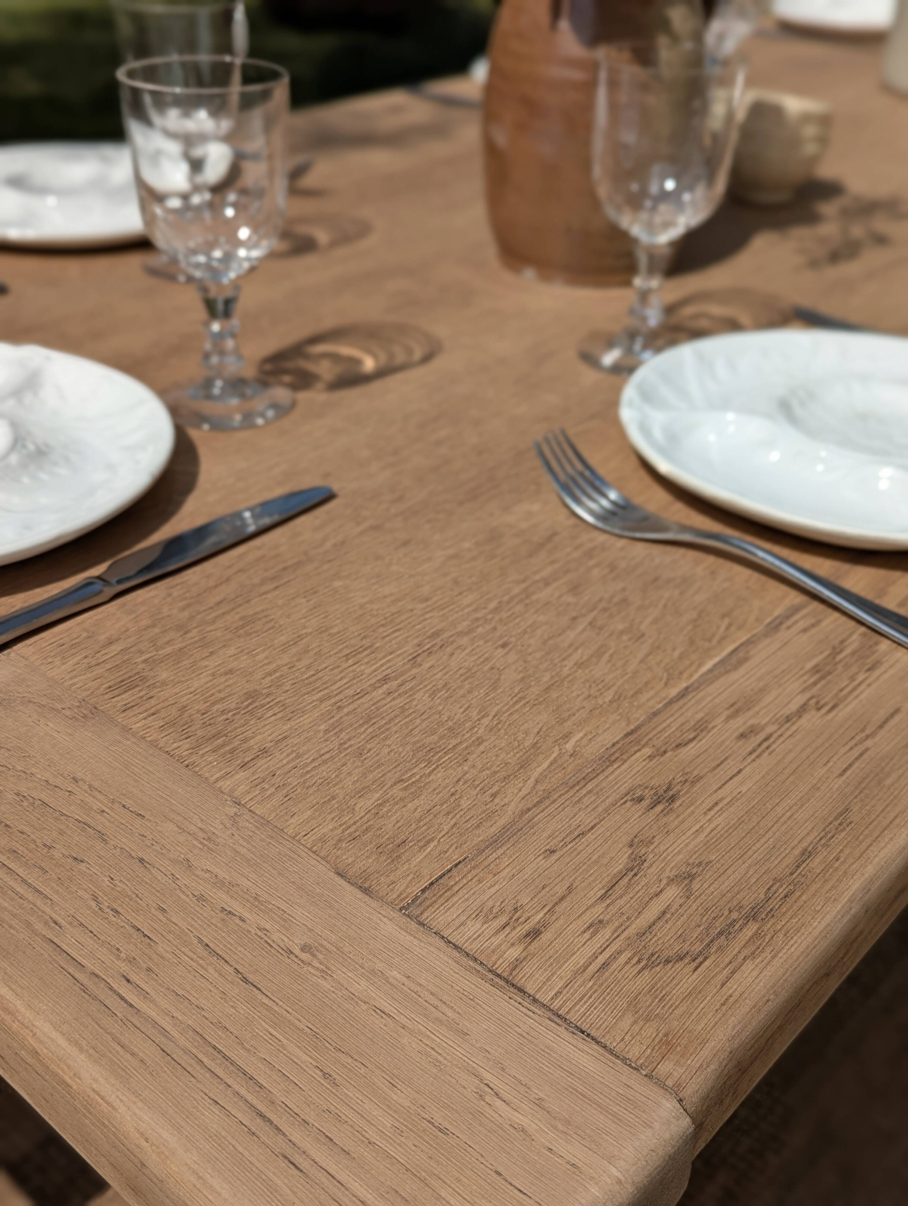 Farm table
