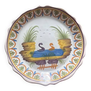 Assiette en faïence