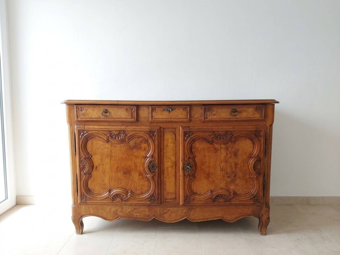 Louis XV wooden buffet
