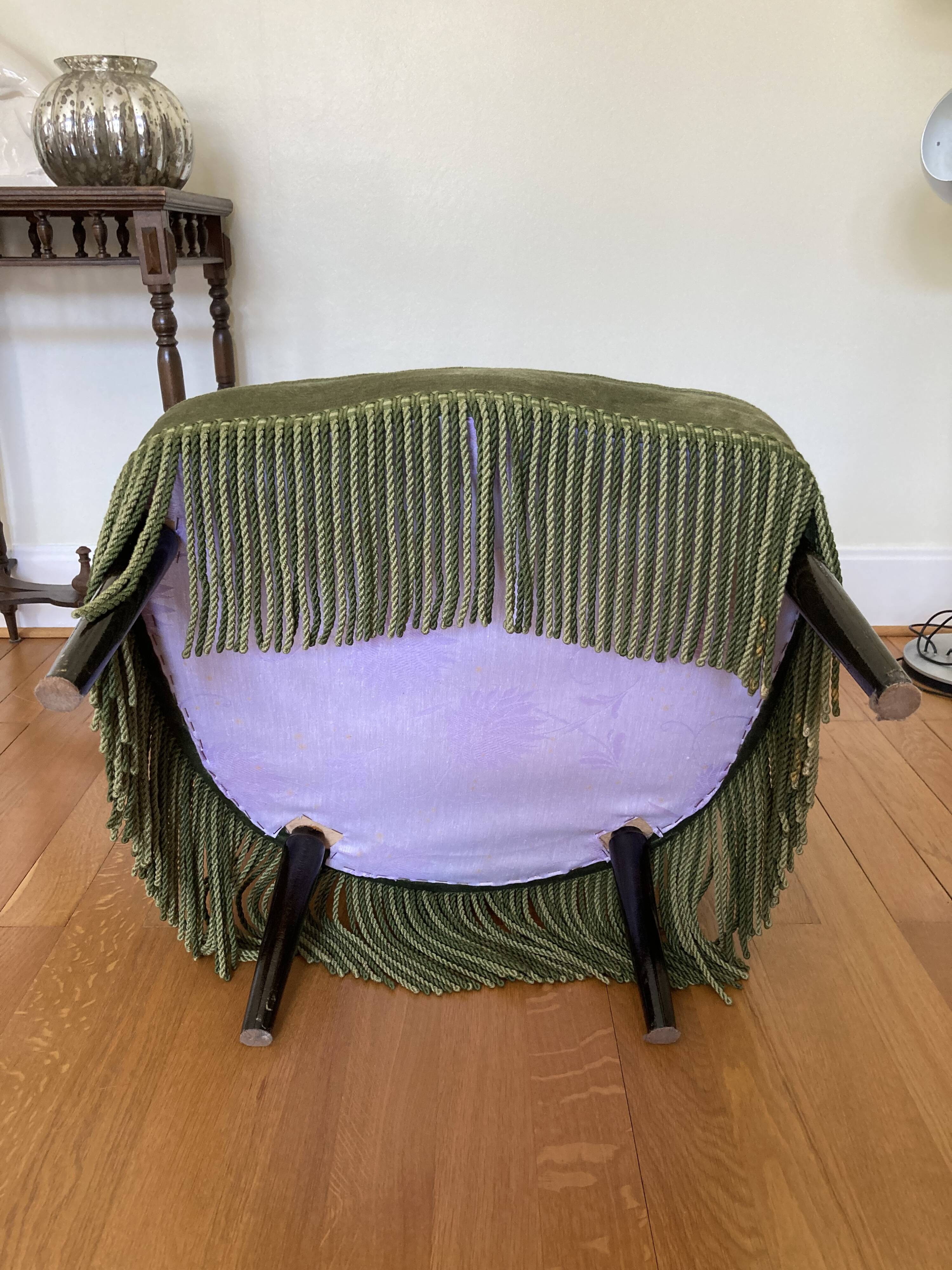 fauteuil chauffeuse crapaud velours vert