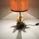Lampe vintage bronze décor de feuilles design