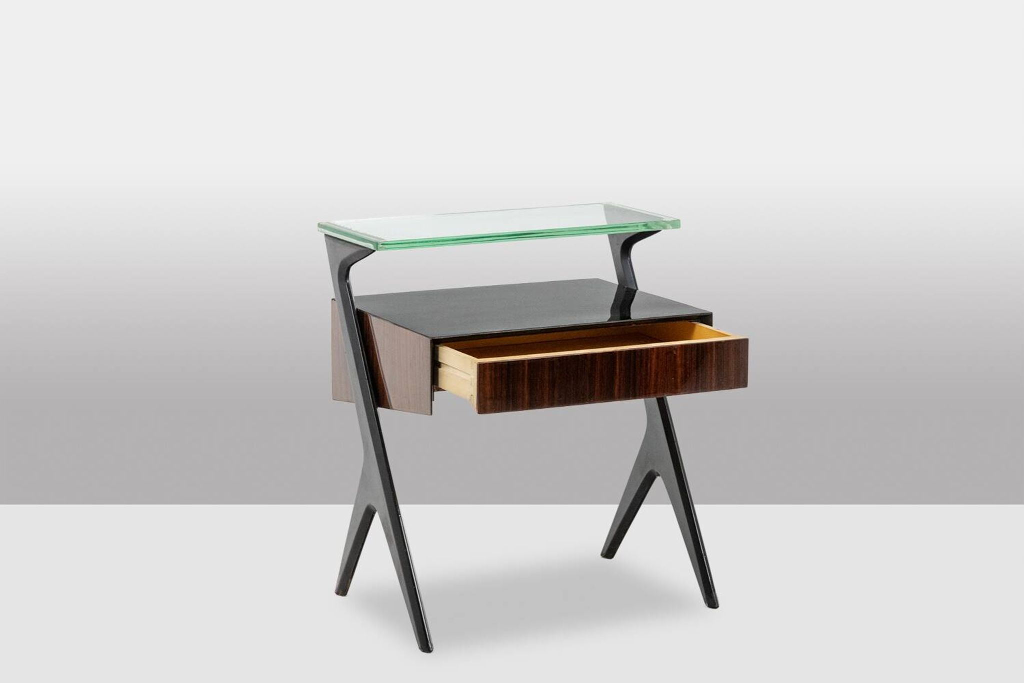 Ico Parisi. Pair of bedside tables or end tables. 1950s-60s.