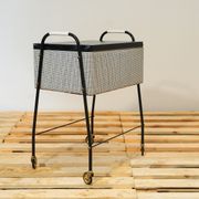 Table de couture allemand sur roulettes des années 1970