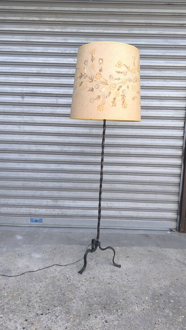 Lampadaire en fer forgé 1950