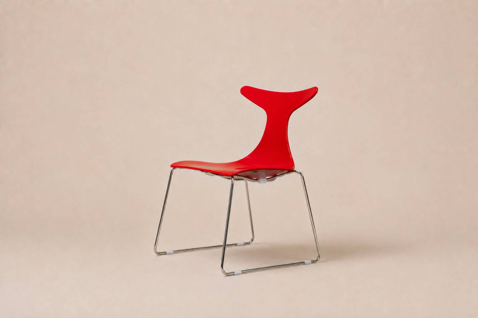 Gino Carollo x Ciacci Kreaty — Suite de quatre « Delfy » rouge — c. 1990