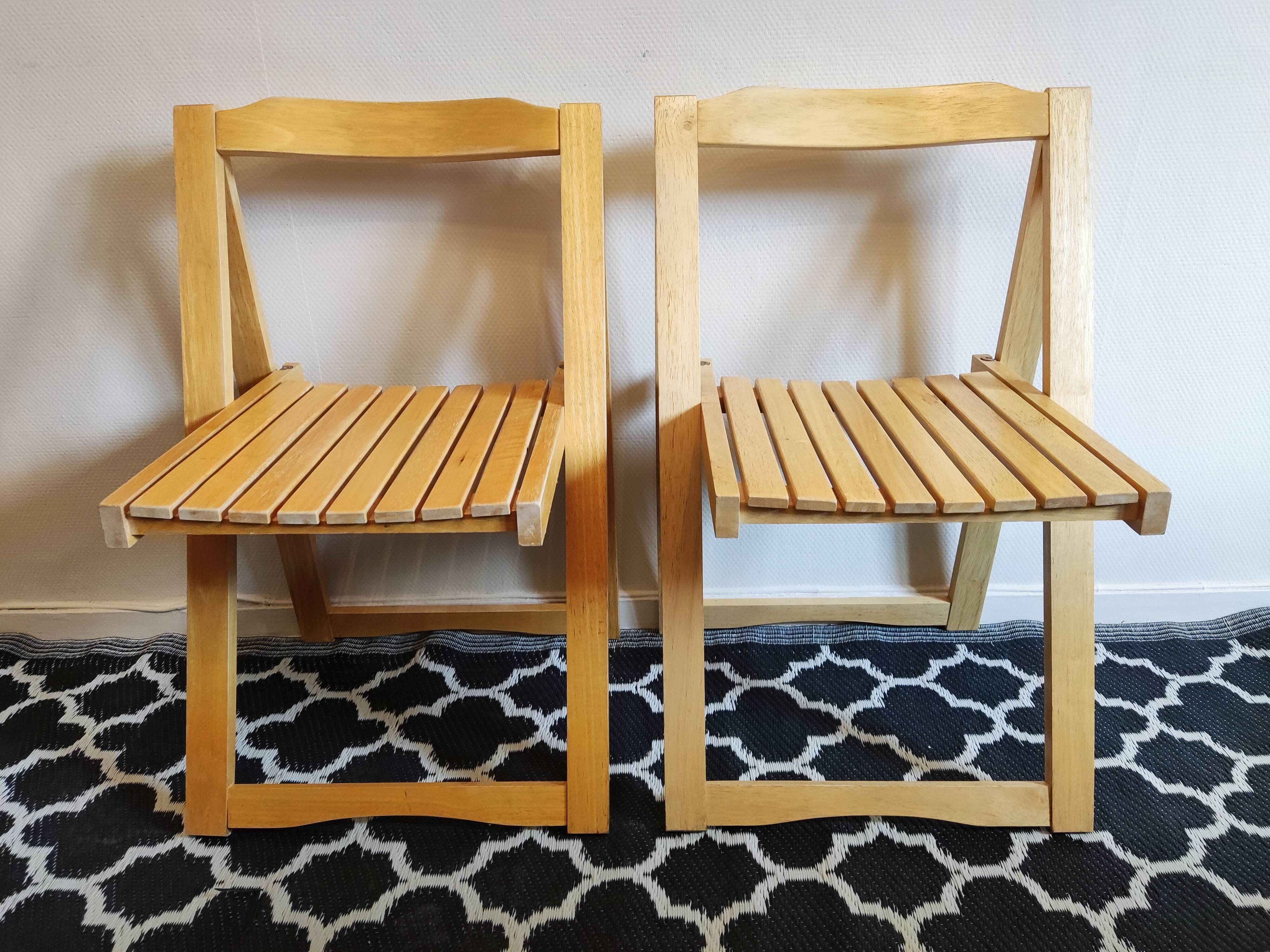 wooden folding chairs