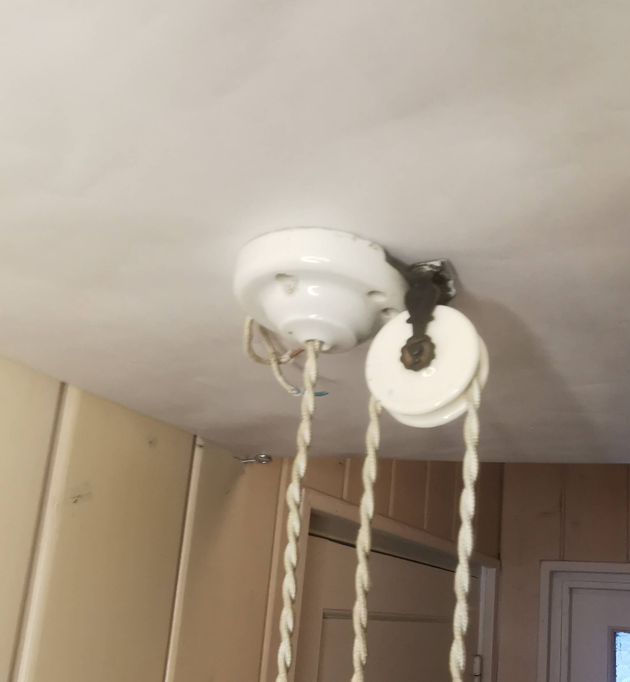 Suspension Up and down Opaline and porcelain