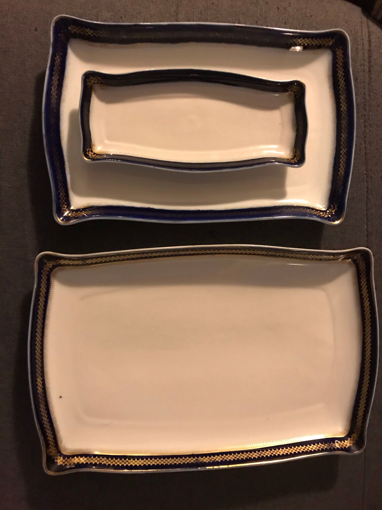 Series of 3 imperial porcelain trays Russia Kuznetsov