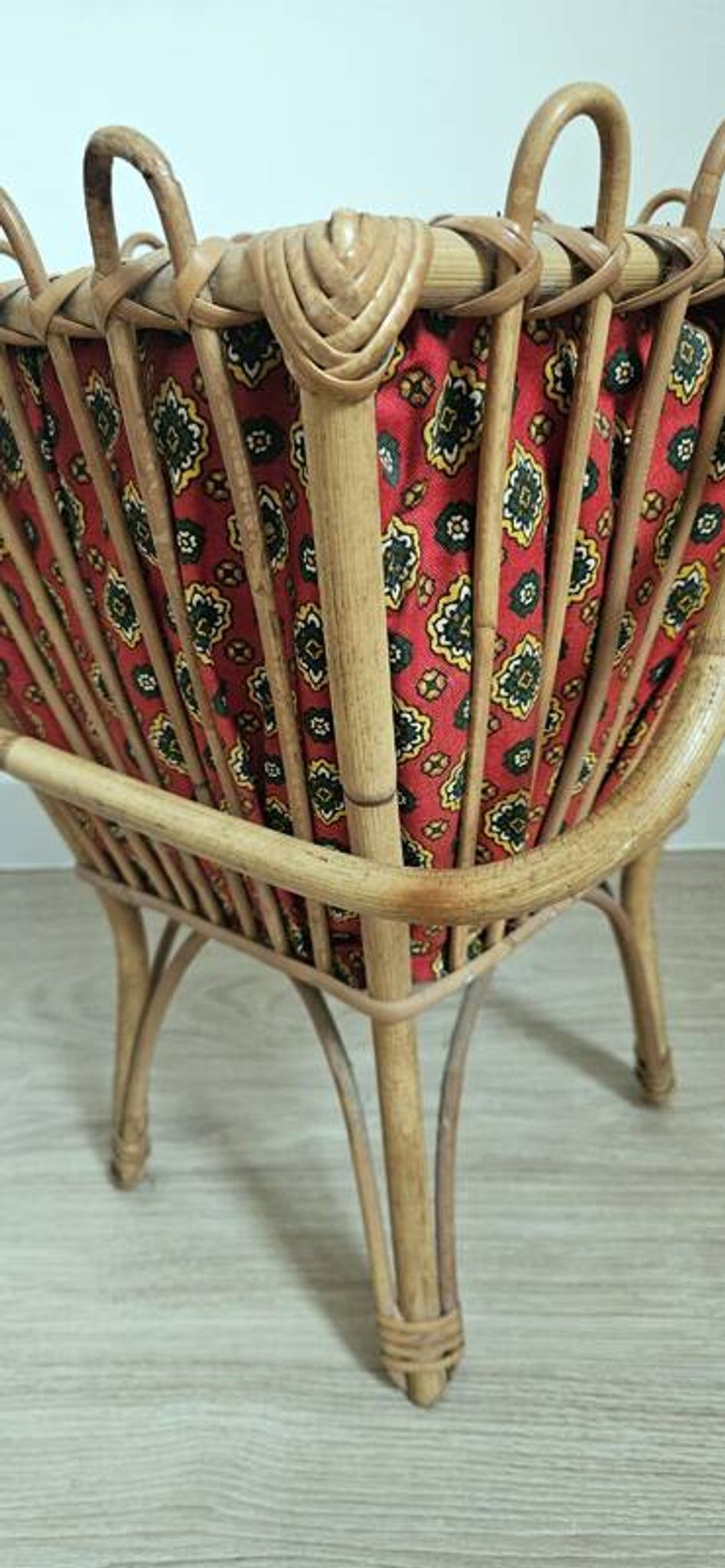 Vintage rattan chair with red fabric – 1960s/70s