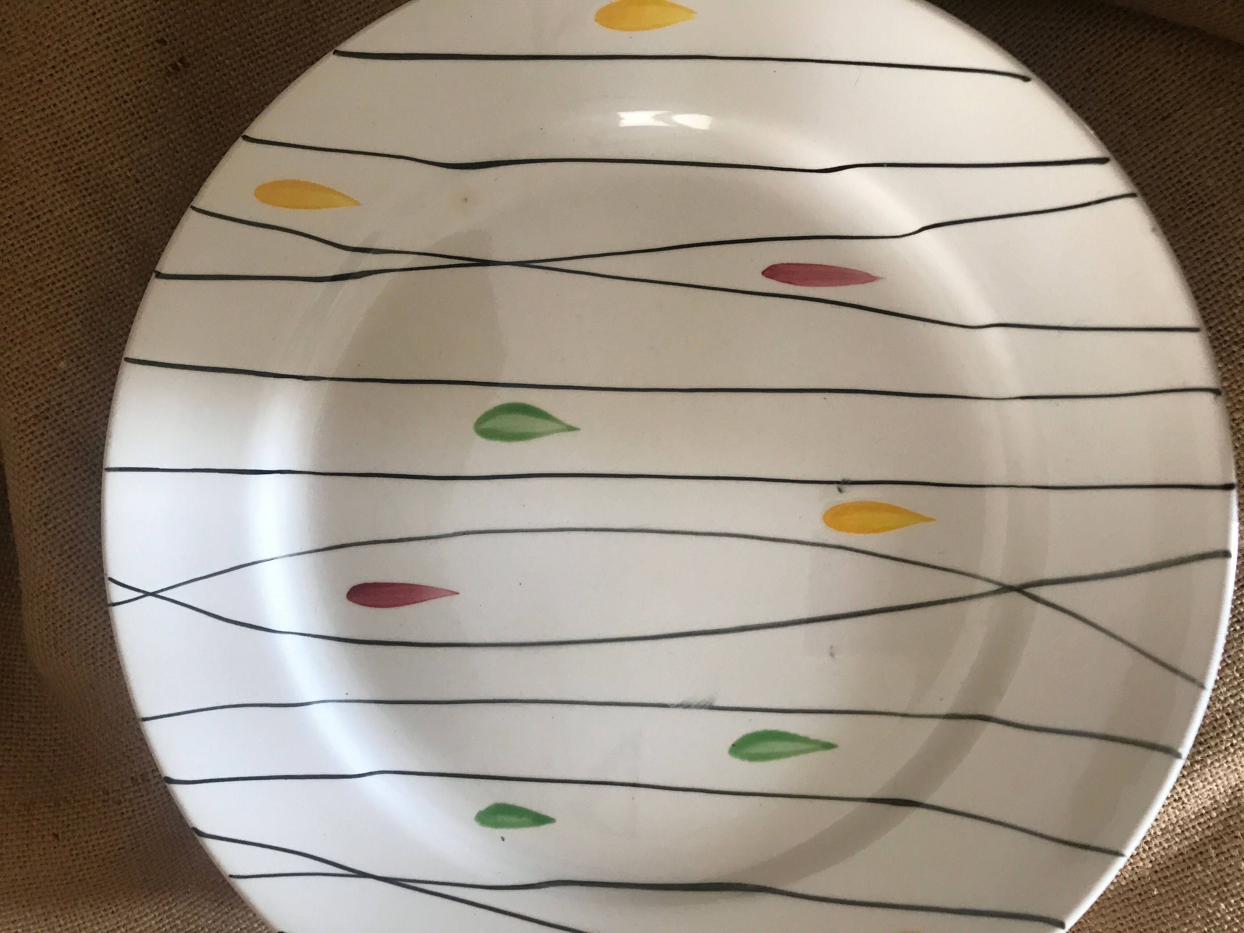 Lot of 8 longchamp vintage pop plates