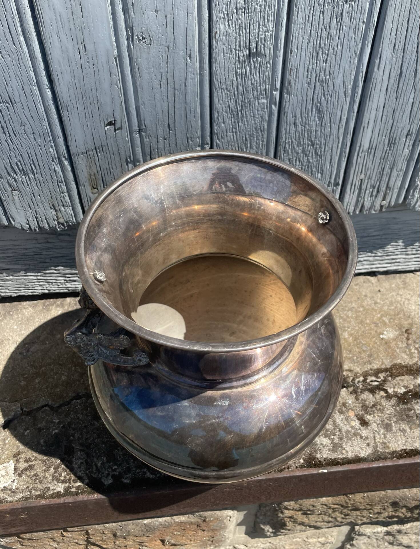 Champagne bucket