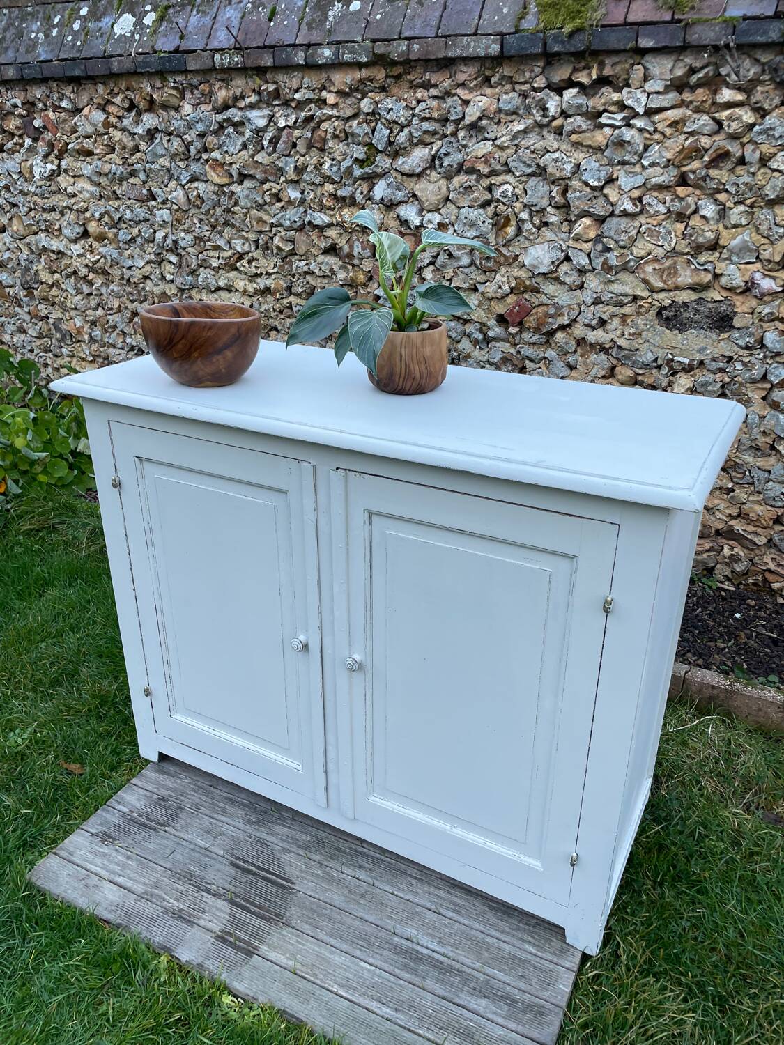 Vintage 1930 white sideboard