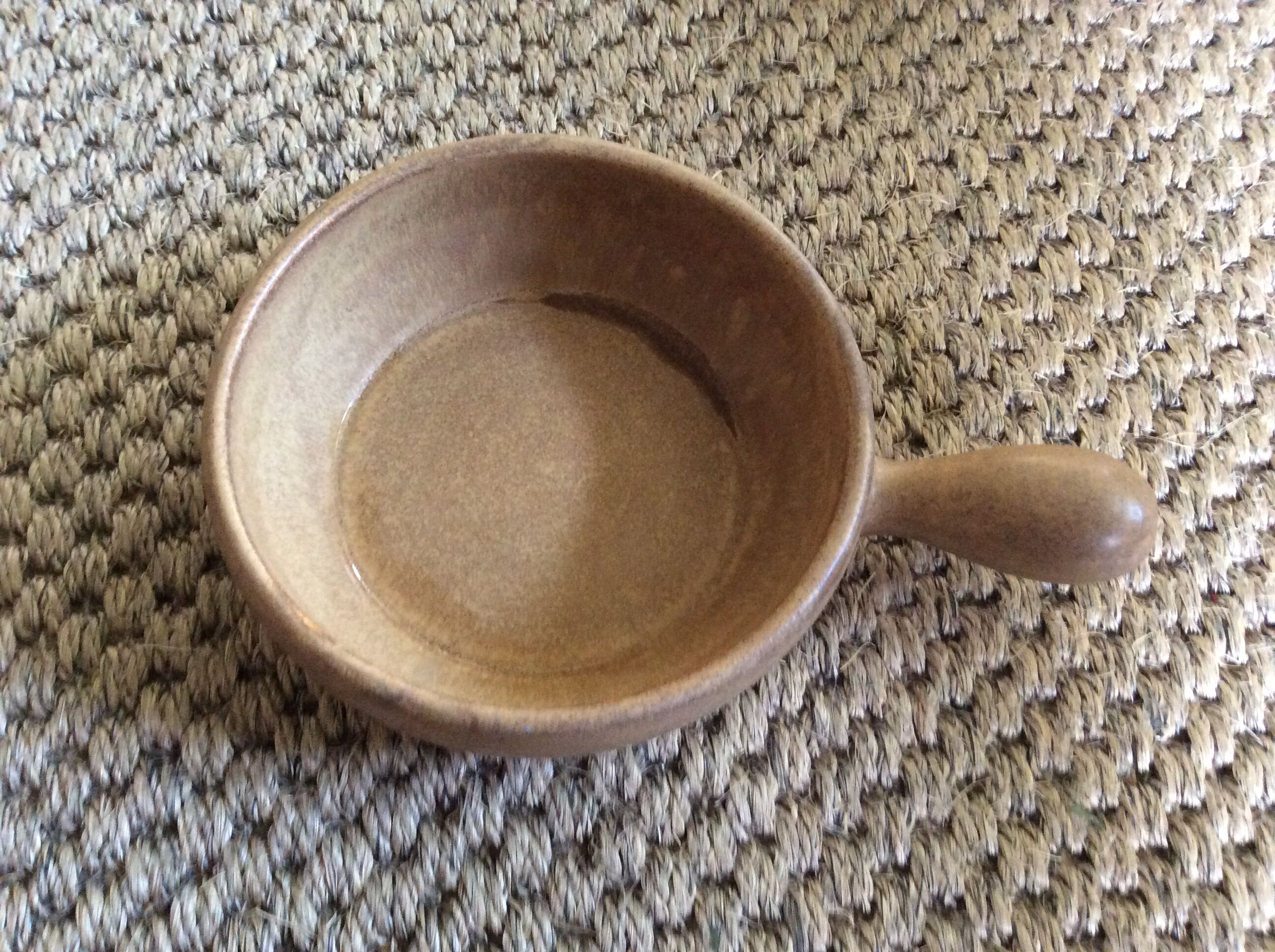 Set of 5 sandstone ramekins